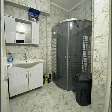 London Home Apartmán *