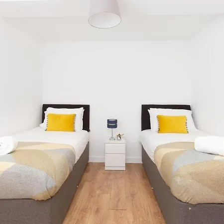 아파트 London Home